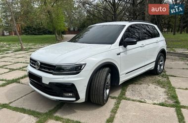 Внедорожник / Кроссовер Volkswagen Tiguan 2020 в Харькове