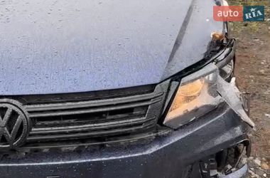 Позашляховик / Кросовер Volkswagen Tiguan 2015 в Києві