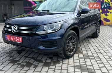 Позашляховик / Кросовер Volkswagen Tiguan 2016 в Кам'янець-Подільському