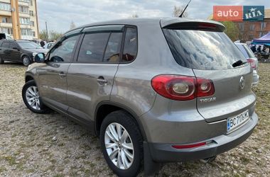 Внедорожник / Кроссовер Volkswagen Tiguan 2010 в Самборе