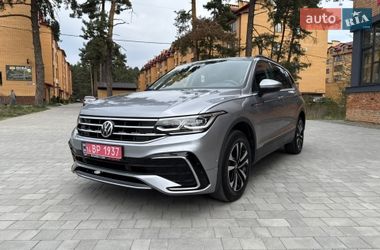 Внедорожник / Кроссовер Volkswagen Tiguan 2024 в Нетешине