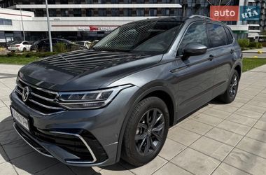 Внедорожник / Кроссовер Volkswagen Tiguan 2022 в Киеве