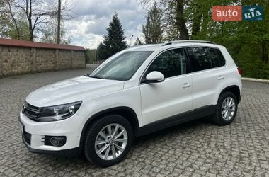 Позашляховик / Кросовер Volkswagen Tiguan 2011 в Чернівцях