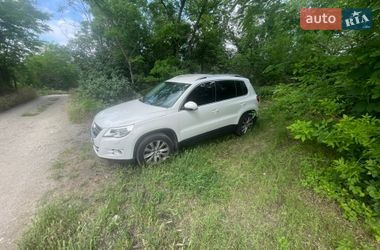 Внедорожник / Кроссовер Volkswagen Tiguan 2011 в Запорожье