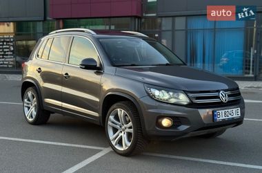 Внедорожник / Кроссовер Volkswagen Tiguan 2016 в Киеве