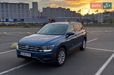 Внедорожник / Кроссовер Volkswagen Tiguan 2017 в Киеве