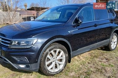 Позашляховик / Кросовер Volkswagen Tiguan 2018 в Чернігові