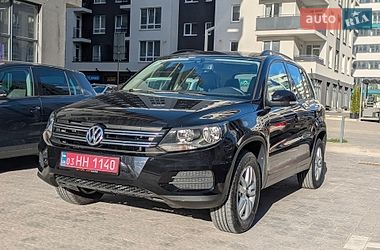 Позашляховик / Кросовер Volkswagen Tiguan 2016 в Львові