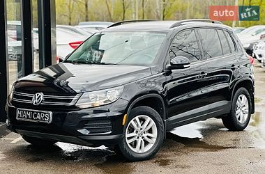 Позашляховик / Кросовер Volkswagen Tiguan 2015 в Харкові