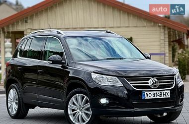 Позашляховик / Кросовер Volkswagen Tiguan 2010 в Міжгір'ї