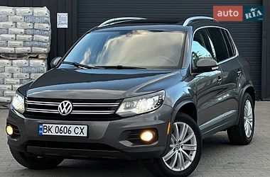 Позашляховик / Кросовер Volkswagen Tiguan 2011 в Рівному