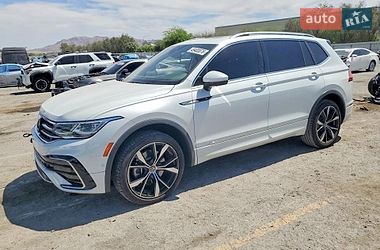 Внедорожник / Кроссовер Volkswagen Tiguan 2021 в Киеве