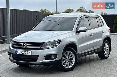 Внедорожник / Кроссовер Volkswagen Tiguan 2014 в Днепре