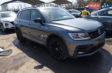 Внедорожник / Кроссовер Volkswagen Tiguan 2021 в Полтаве