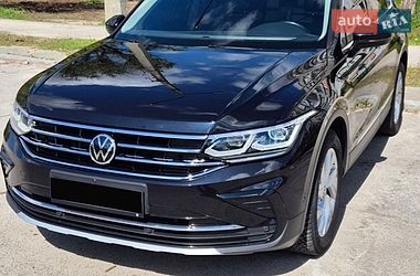 Позашляховик / Кросовер Volkswagen Tiguan 2021 в Запоріжжі