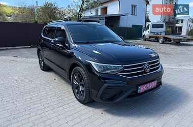 Внедорожник / Кроссовер Volkswagen Tiguan 2021 в Львове