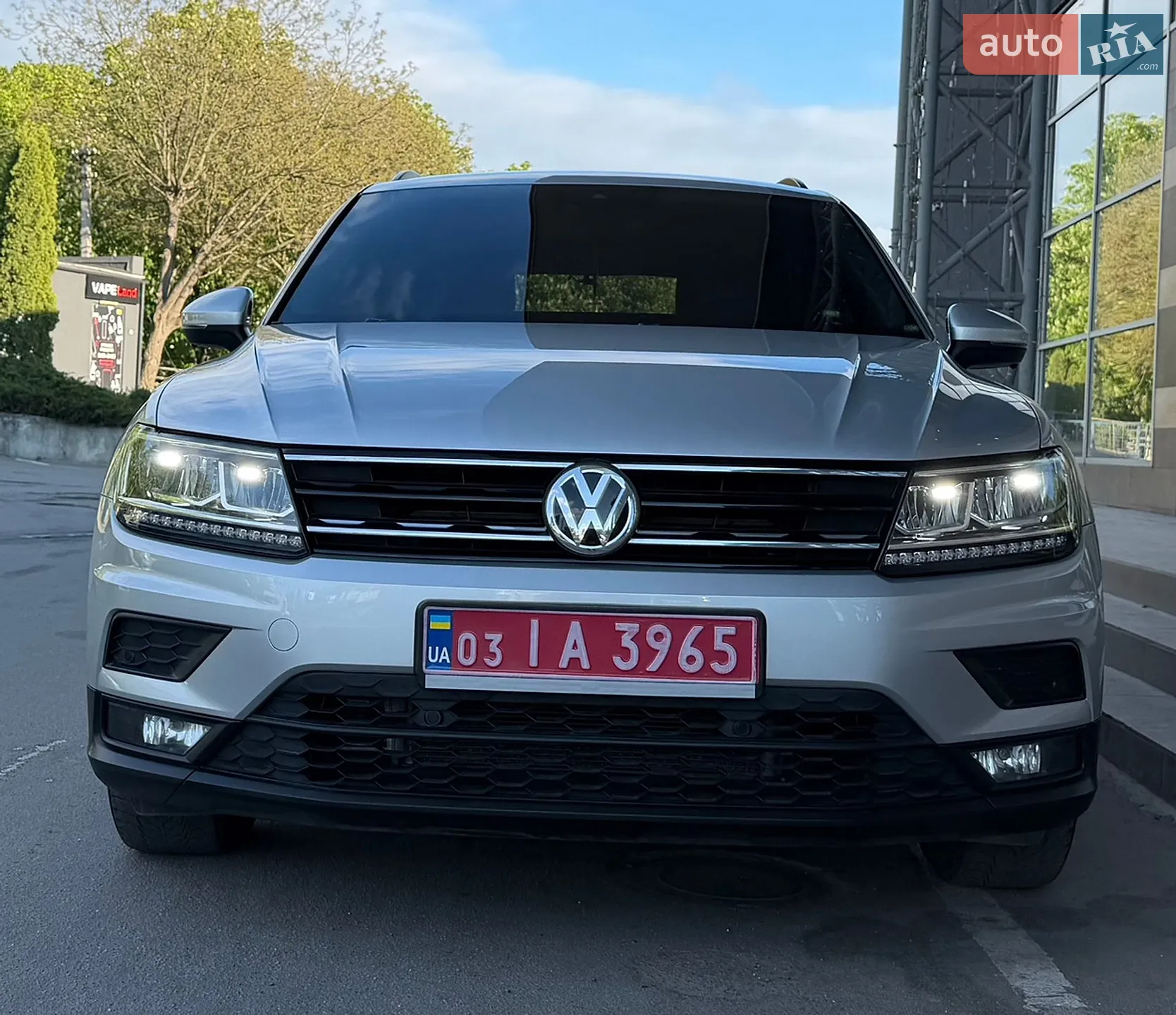2018 Volkswagen Tiguan - мініатюра 18