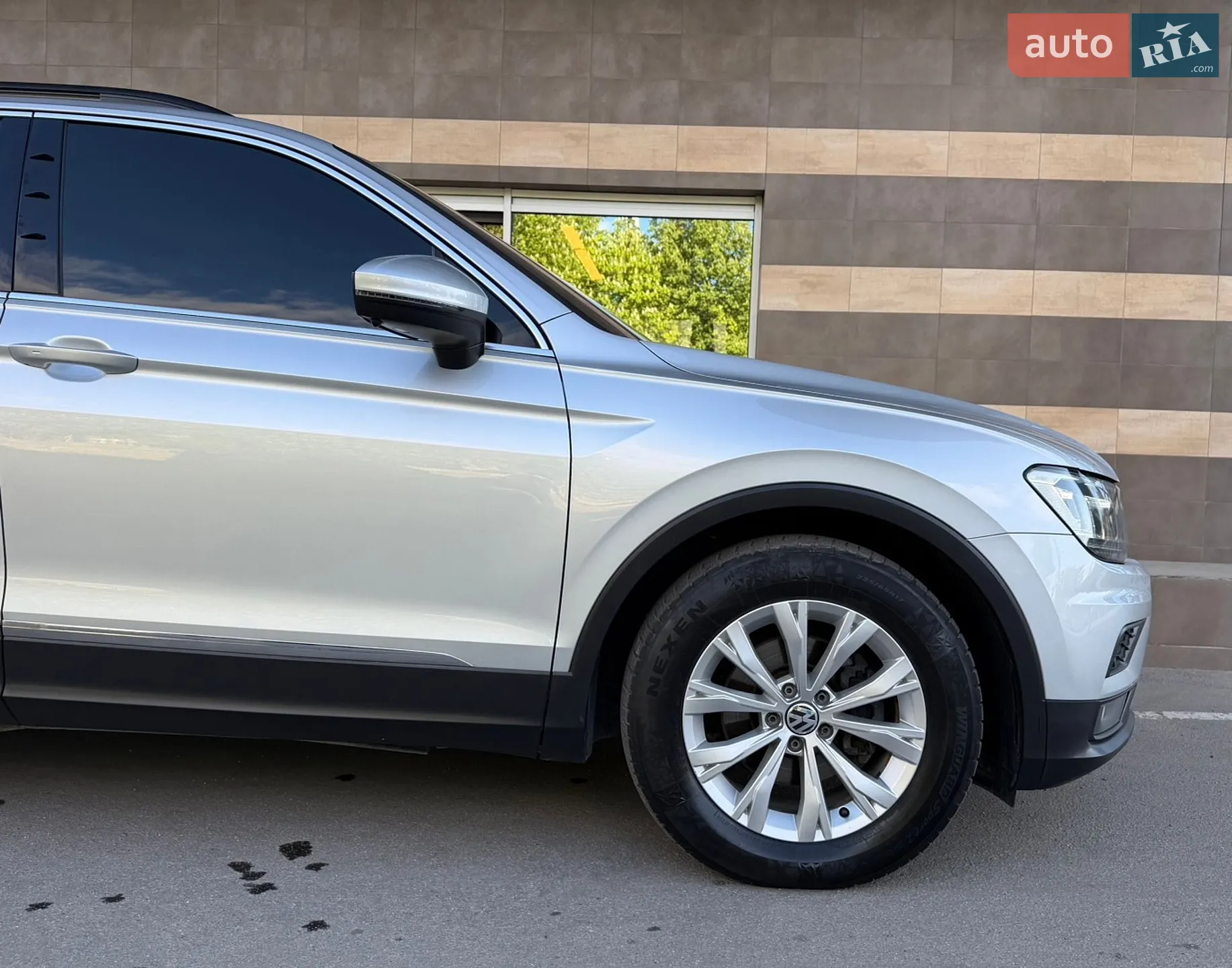 2018 Volkswagen Tiguan - мініатюра 37