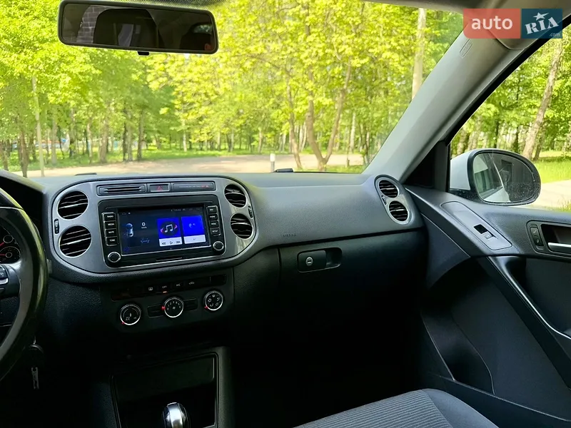 Volkswagen Tiguan 2012 VIN WVGAV7AX7DW543709 фото оголошення 49 з 117