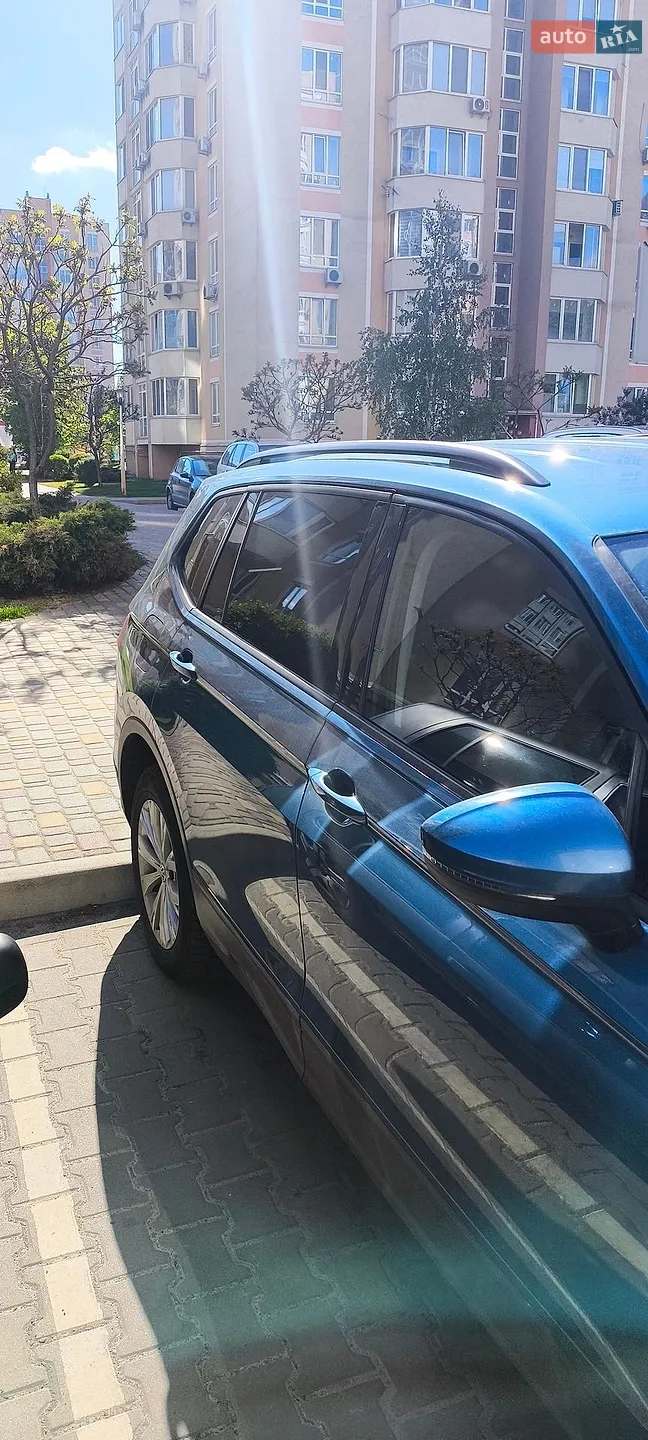 2019 Volkswagen Tiguan - мініатюра 3