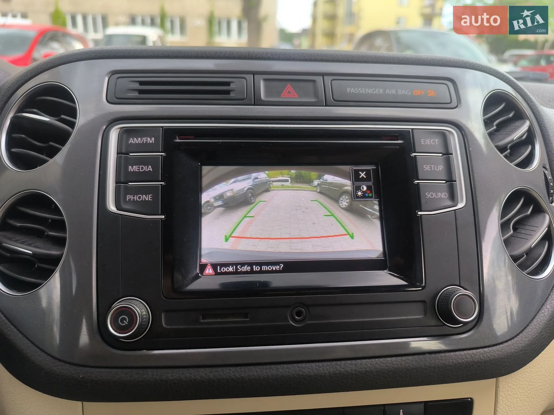 2016 Volkswagen Tiguan - мініатюра 14