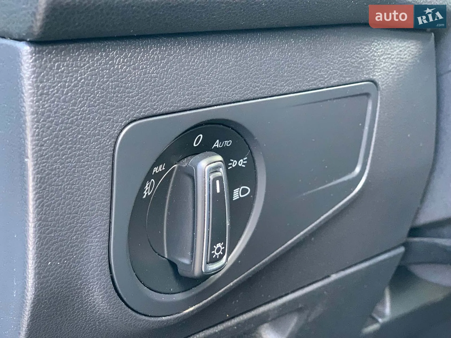 2019 Volkswagen Tiguan - мініатюра 19