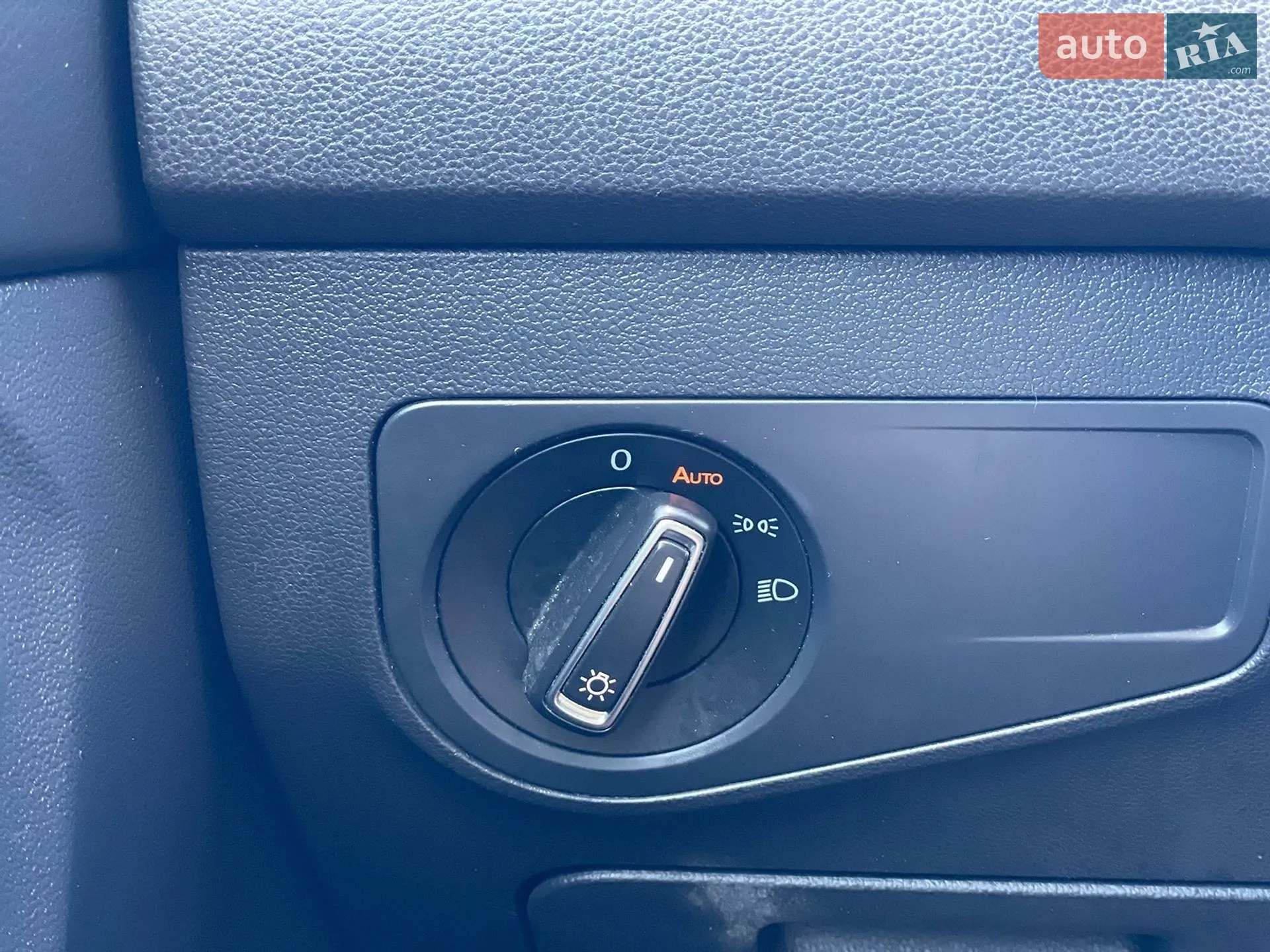 2019 Volkswagen Tiguan - мініатюра 25