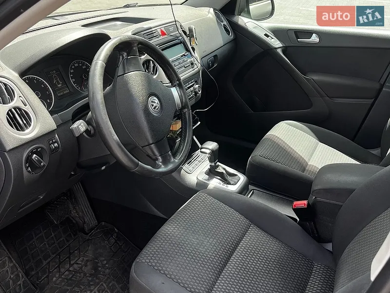 Volkswagen Tiguan 2010 VIN WVGZZZ5NZAW106801 фото оголошення 12 з 60