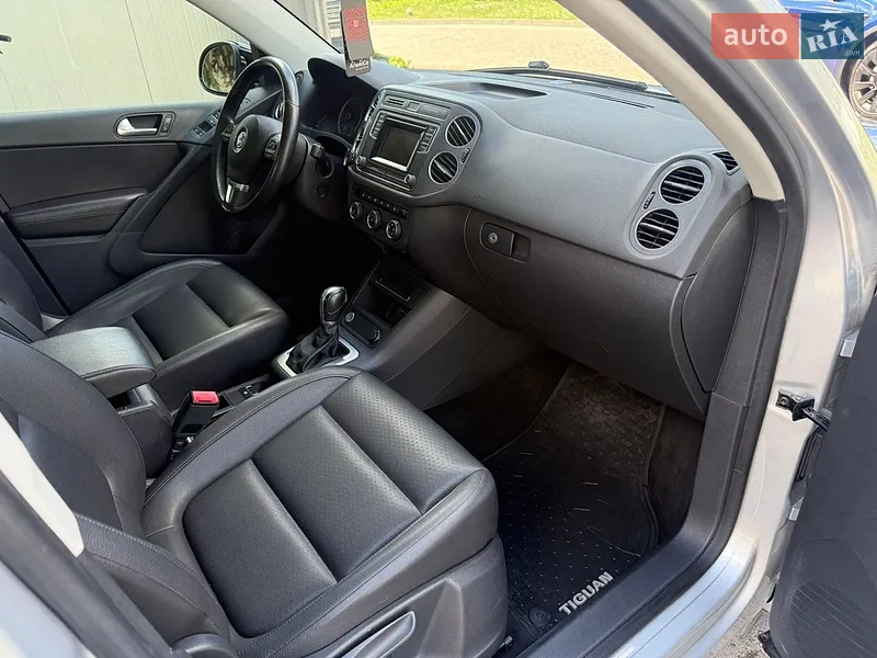 Volkswagen Tiguan 2016 VIN WVGBV7AX6GW584857 фото оголошення 10 з 59