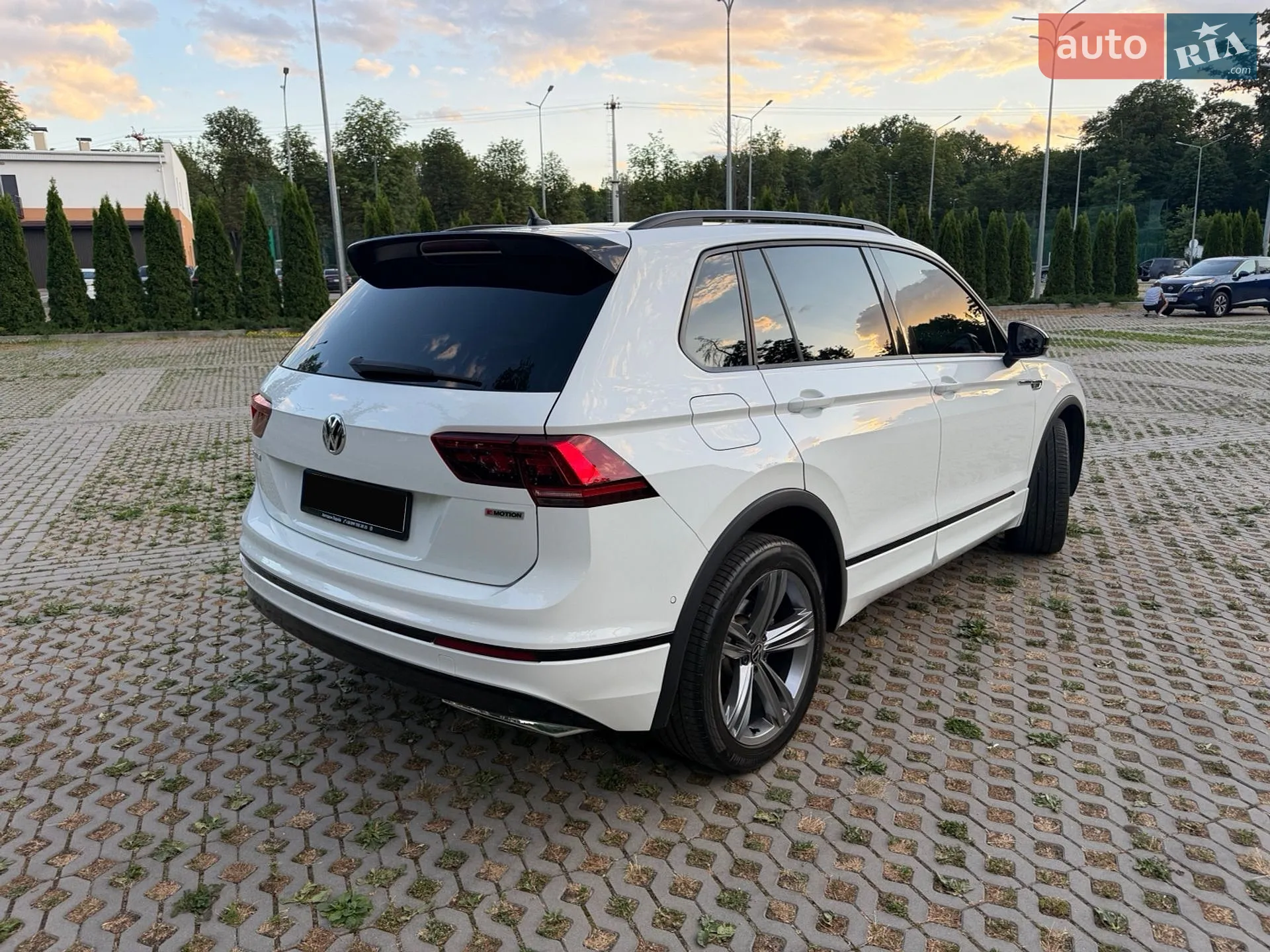 2020 Volkswagen Tiguan - мініатюра 5