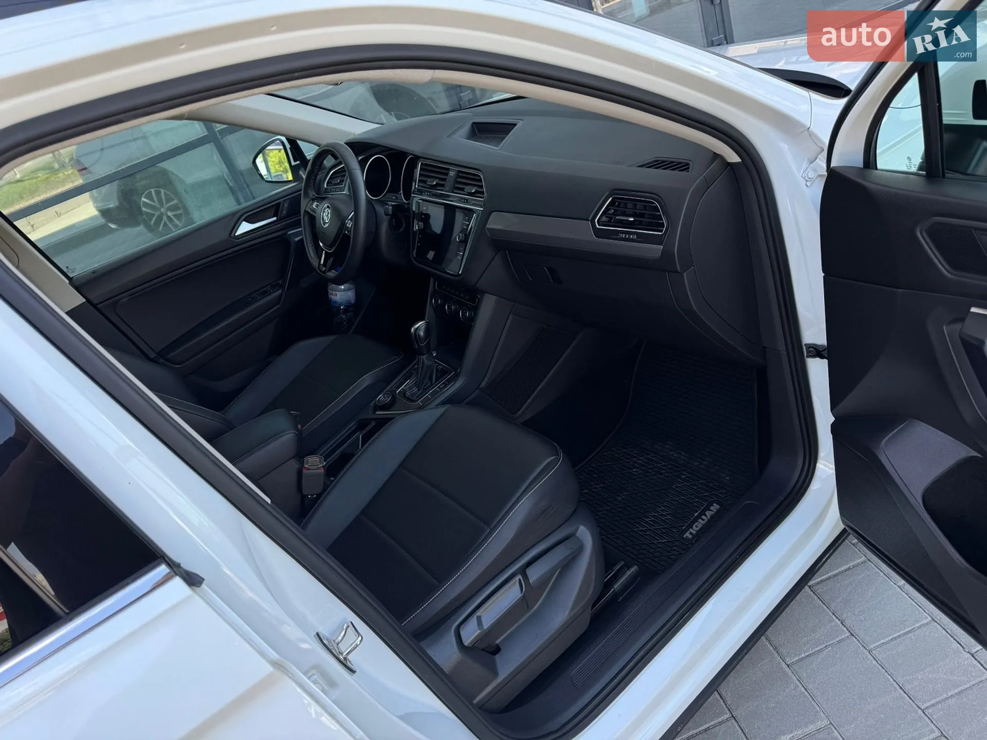 2020 Volkswagen Tiguan - мініатюра 21