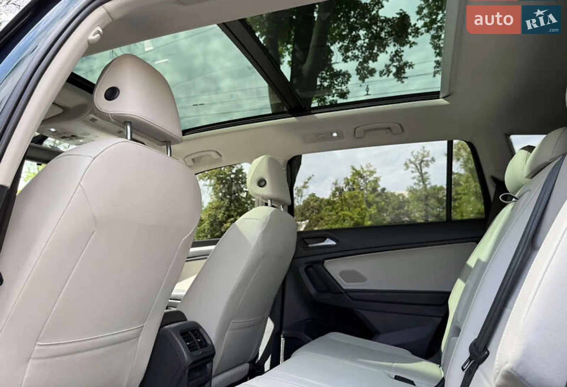 2019 Volkswagen Tiguan - мініатюра 18