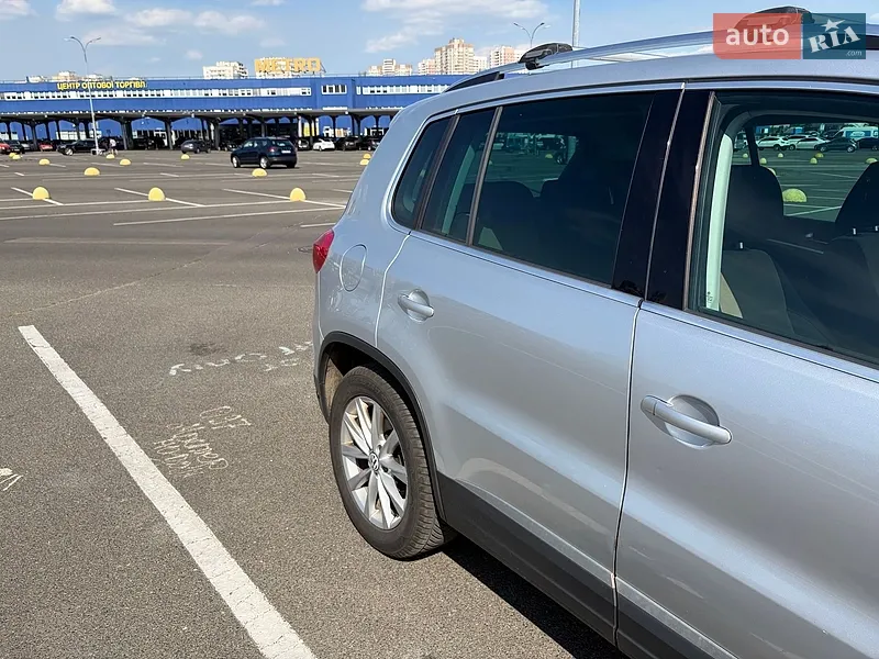 Volkswagen Tiguan 2011 VIN WVGZZZ5NZCW047125 фото оголошення 3 з 59