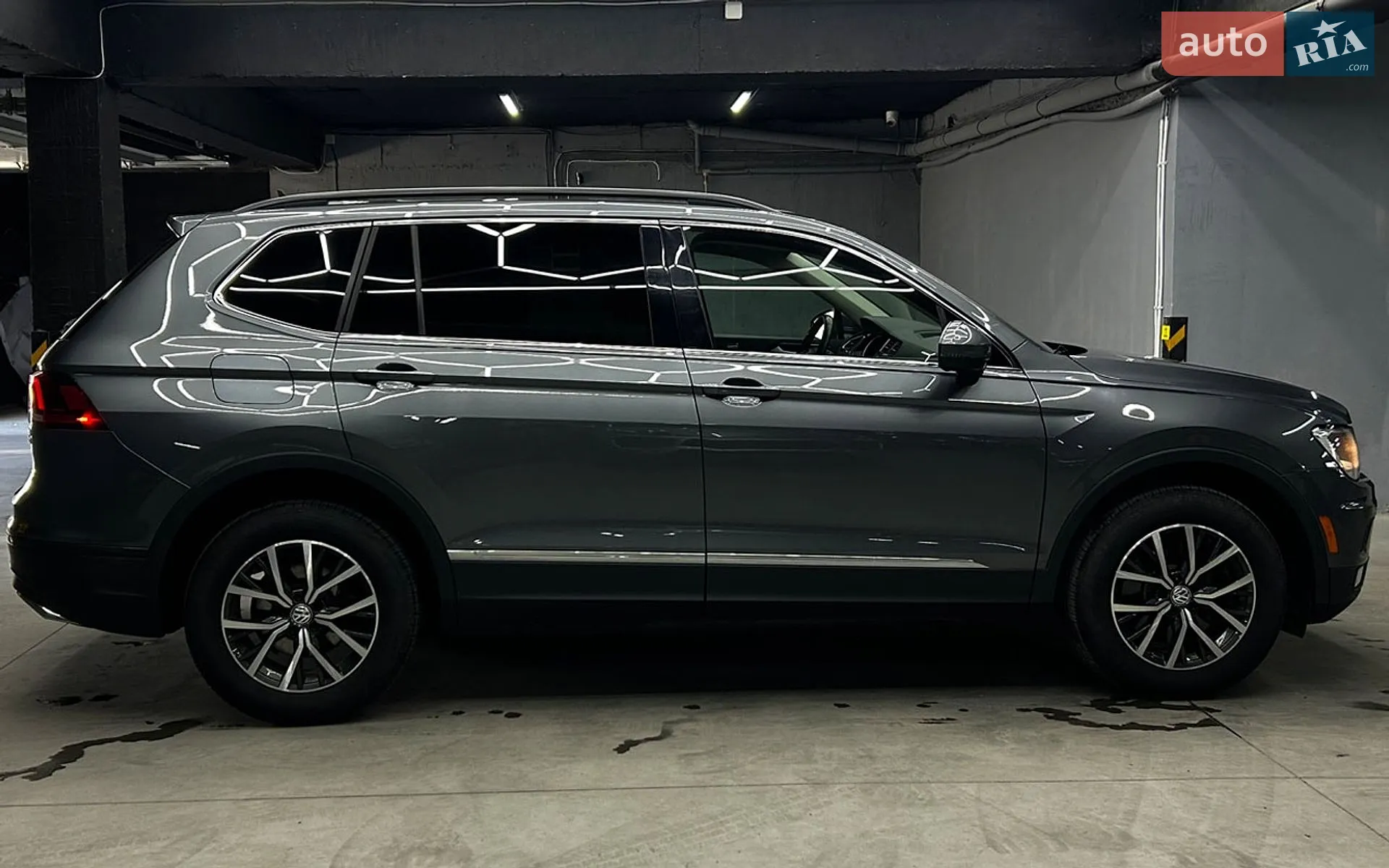 2017 Volkswagen Tiguan - мініатюра 10