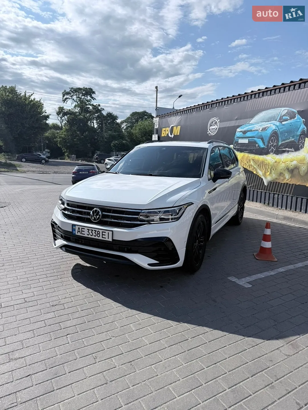 2022 Volkswagen Tiguan - мініатюра 2