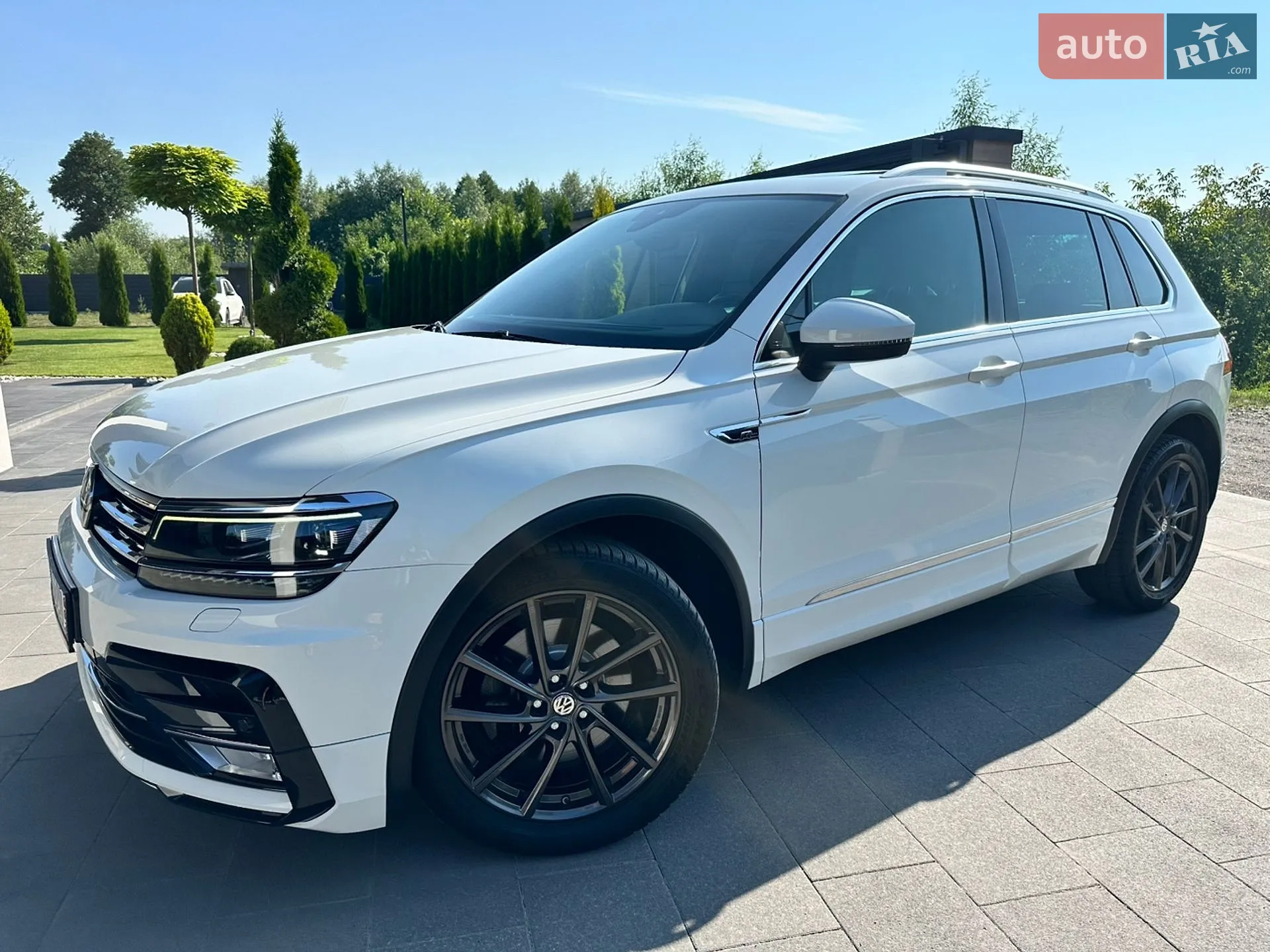 2017 Volkswagen Tiguan - фото 1