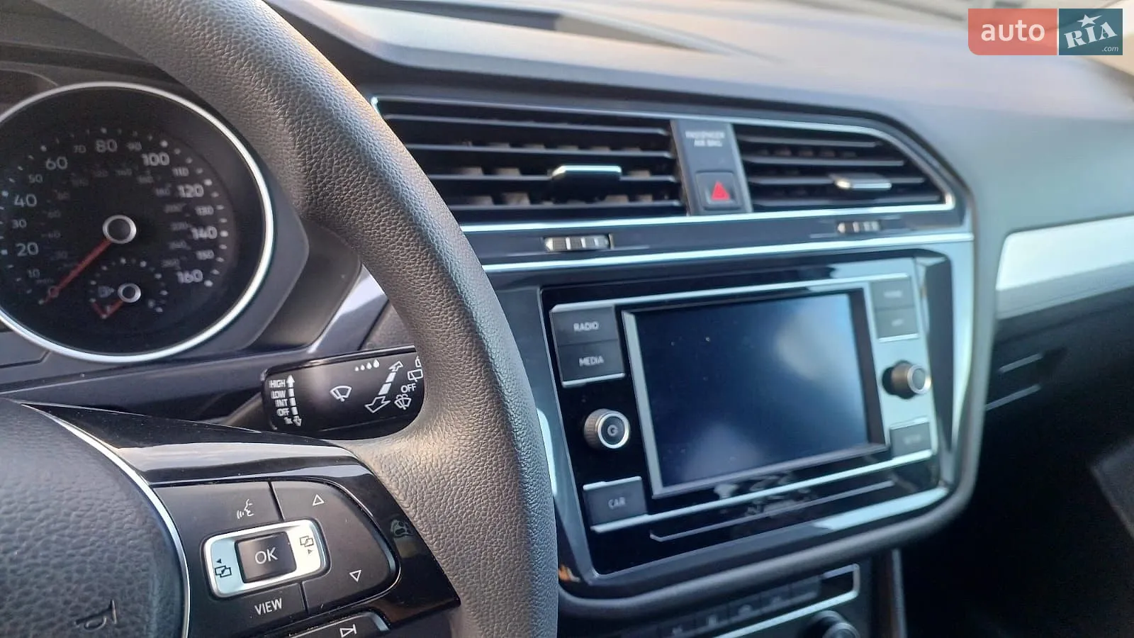 2019 Volkswagen Tiguan - мініатюра 25