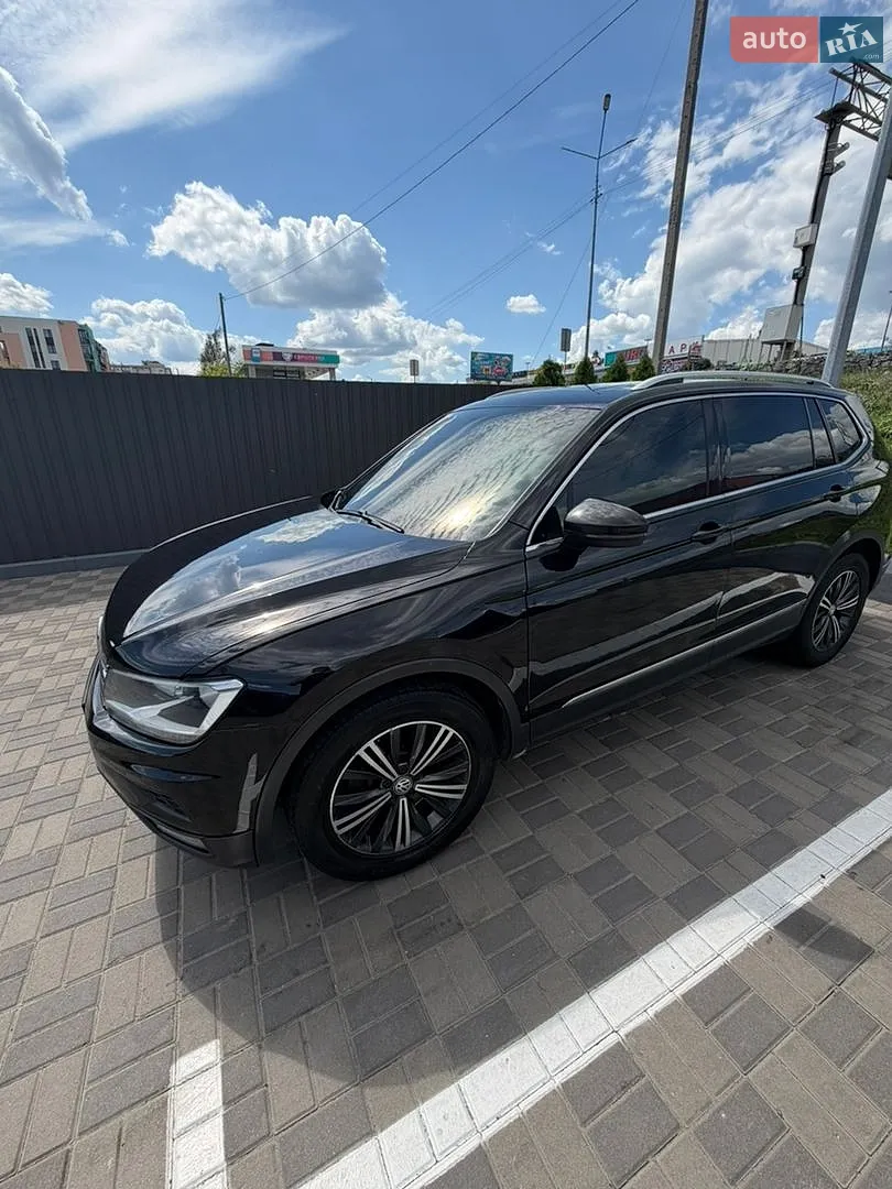 2017 Volkswagen Tiguan - мініатюра 16
