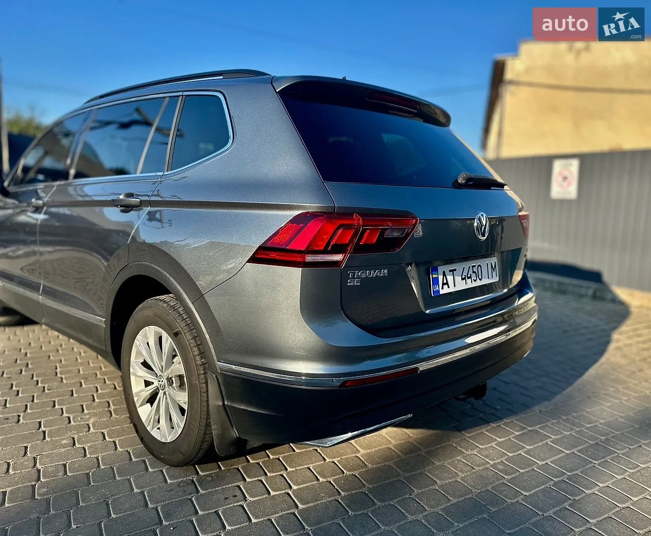 2017 Volkswagen Tiguan - мініатюра 8