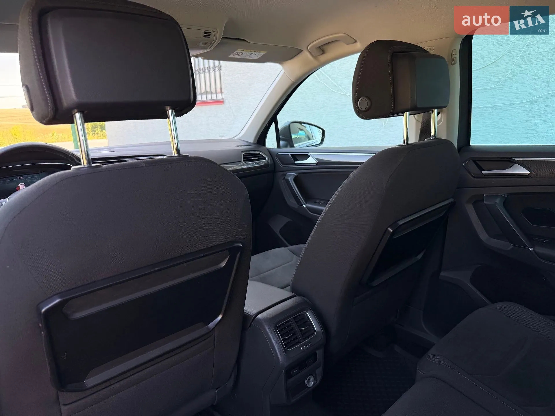 2017 Volkswagen Tiguan - мініатюра 48