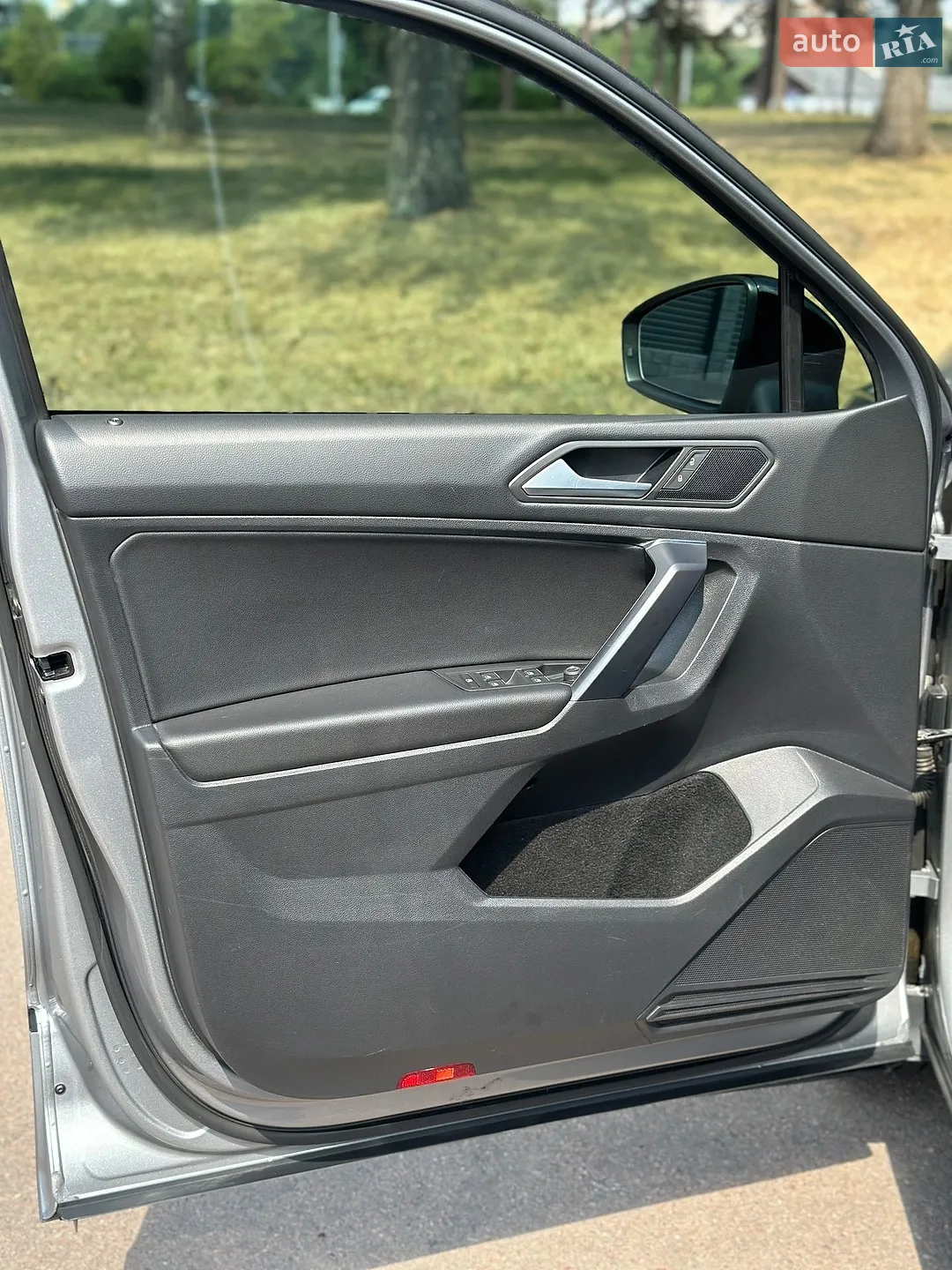 2020 Volkswagen Tiguan - мініатюра 13