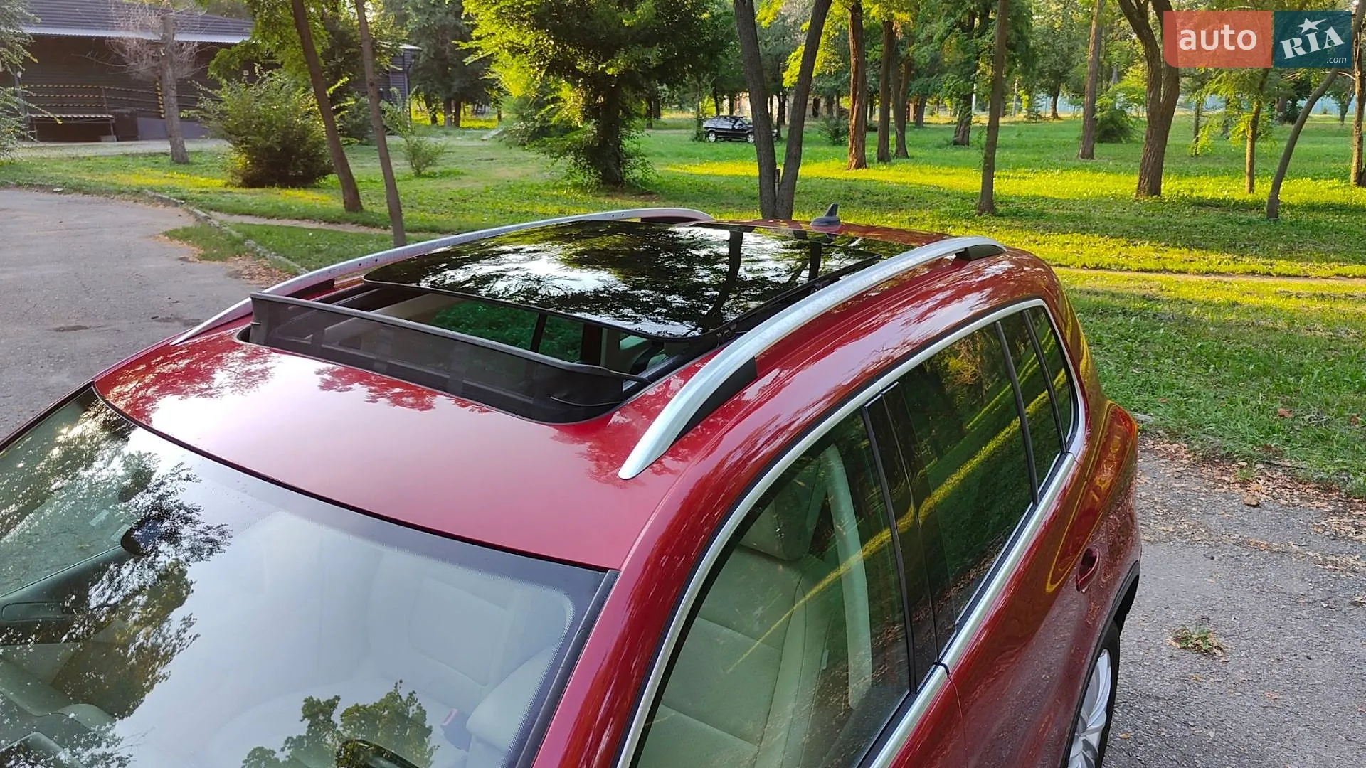 2016 Volkswagen Tiguan - мініатюра 35