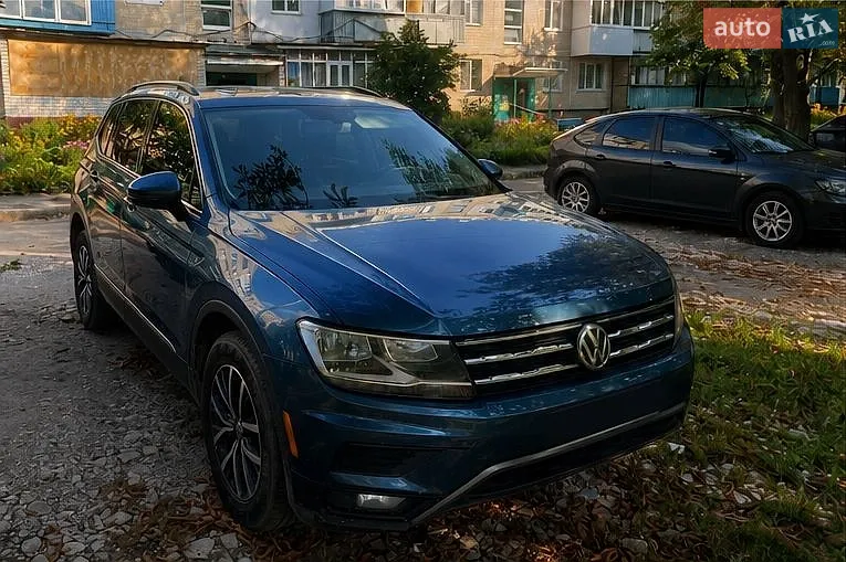 2018 Volkswagen Tiguan - фото 1