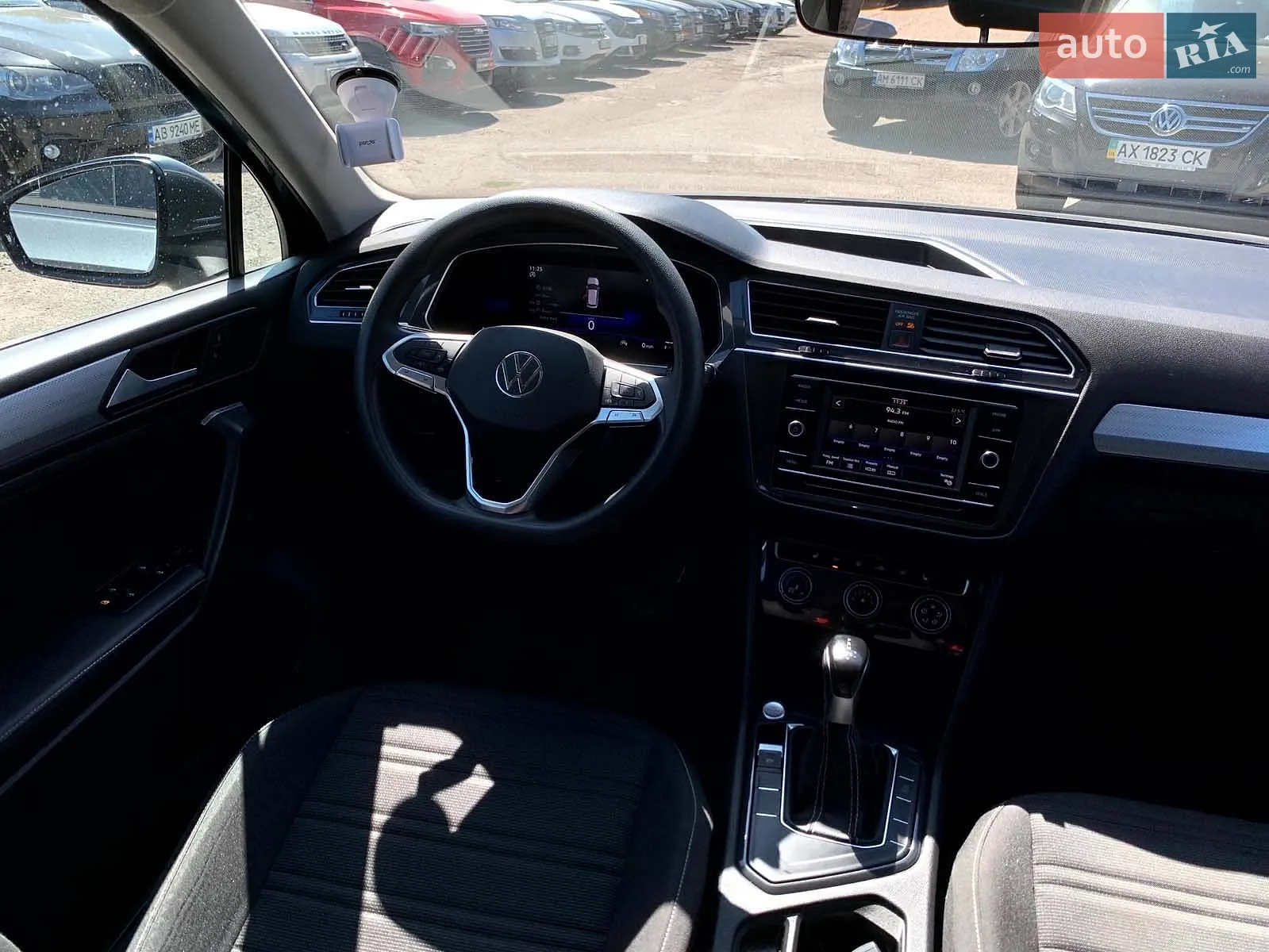 2023 Volkswagen Tiguan - мініатюра 28