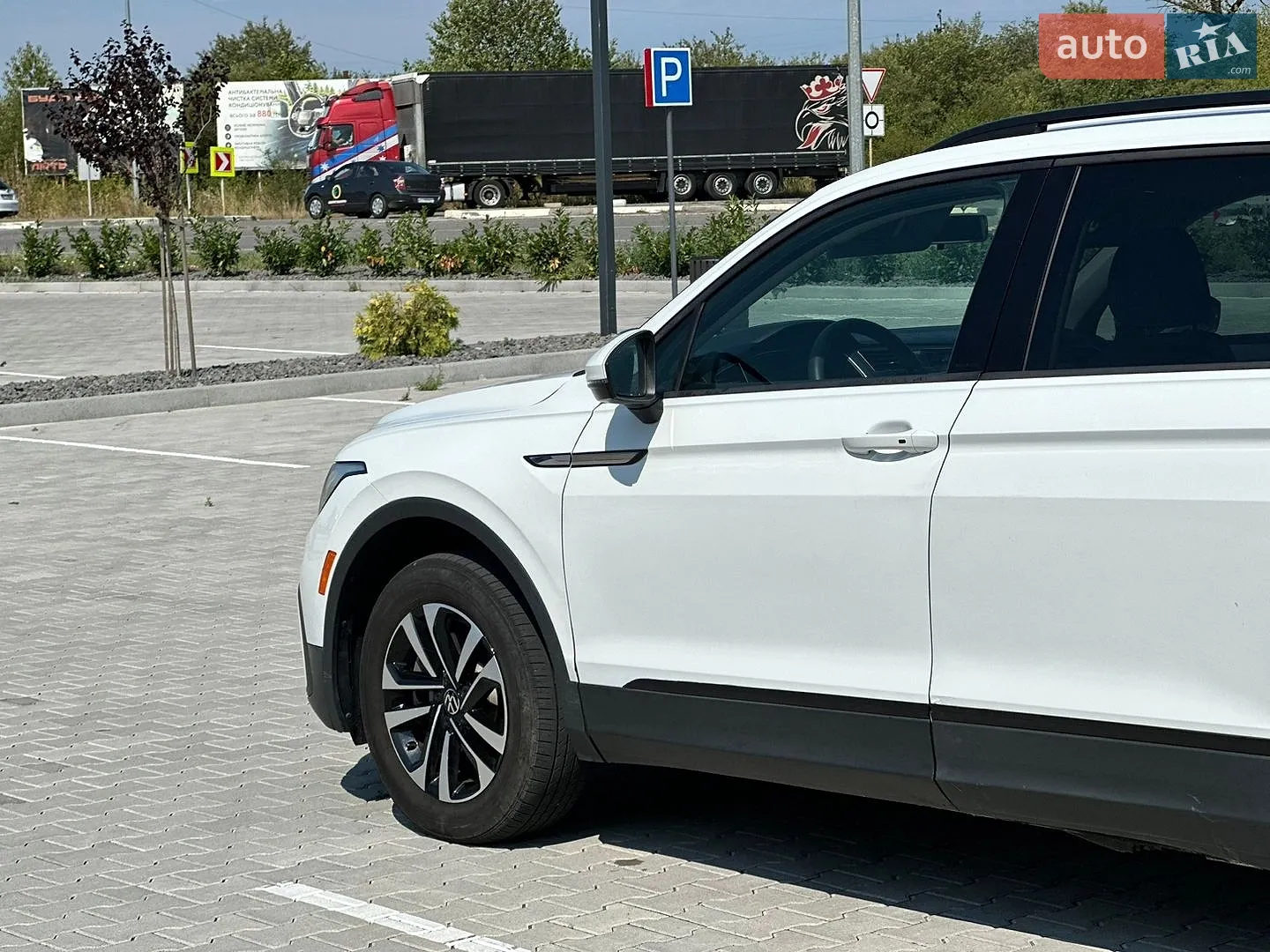 2022 Volkswagen Tiguan - мініатюра 12