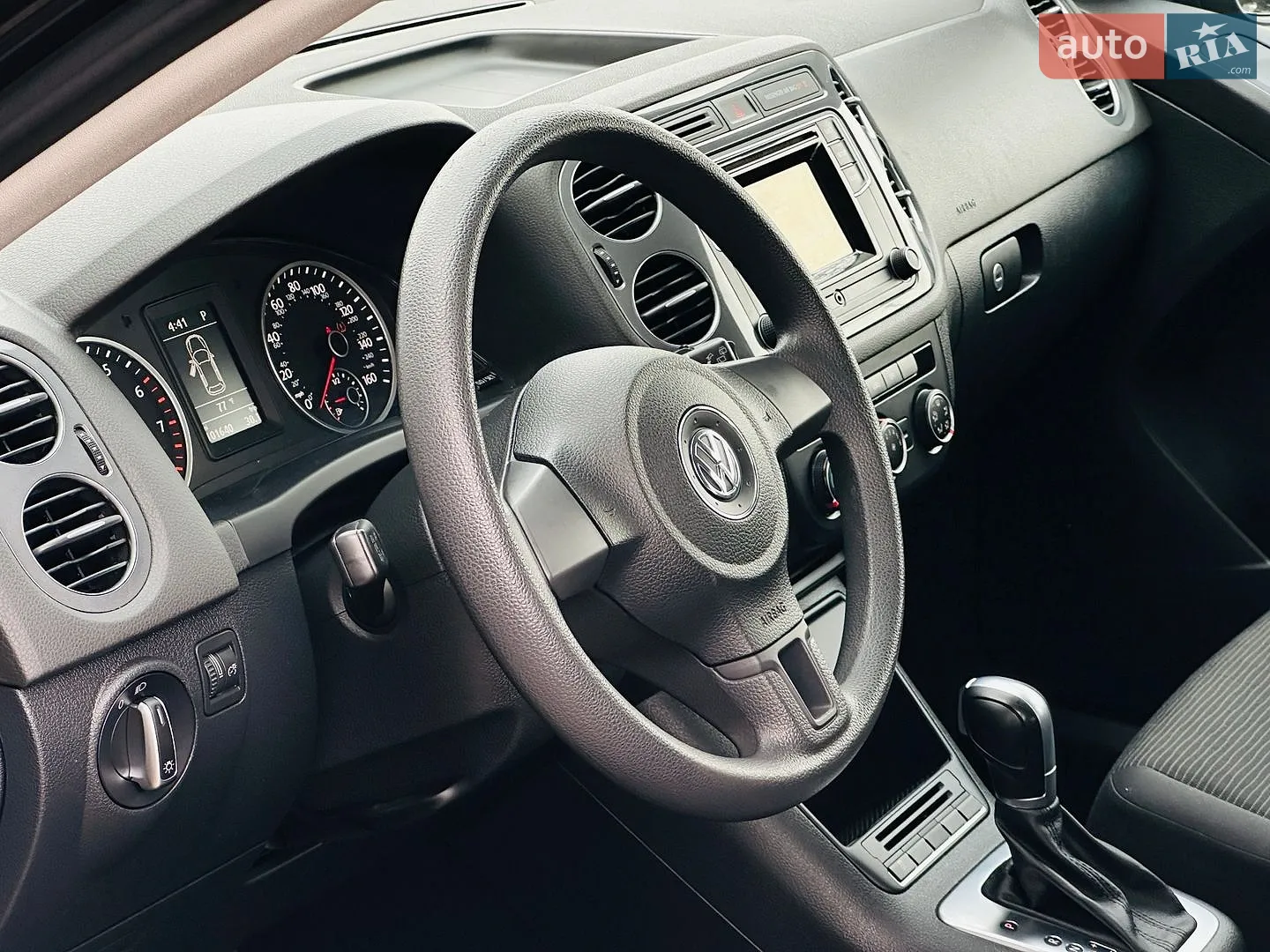 2017 Volkswagen Tiguan - мініатюра 35