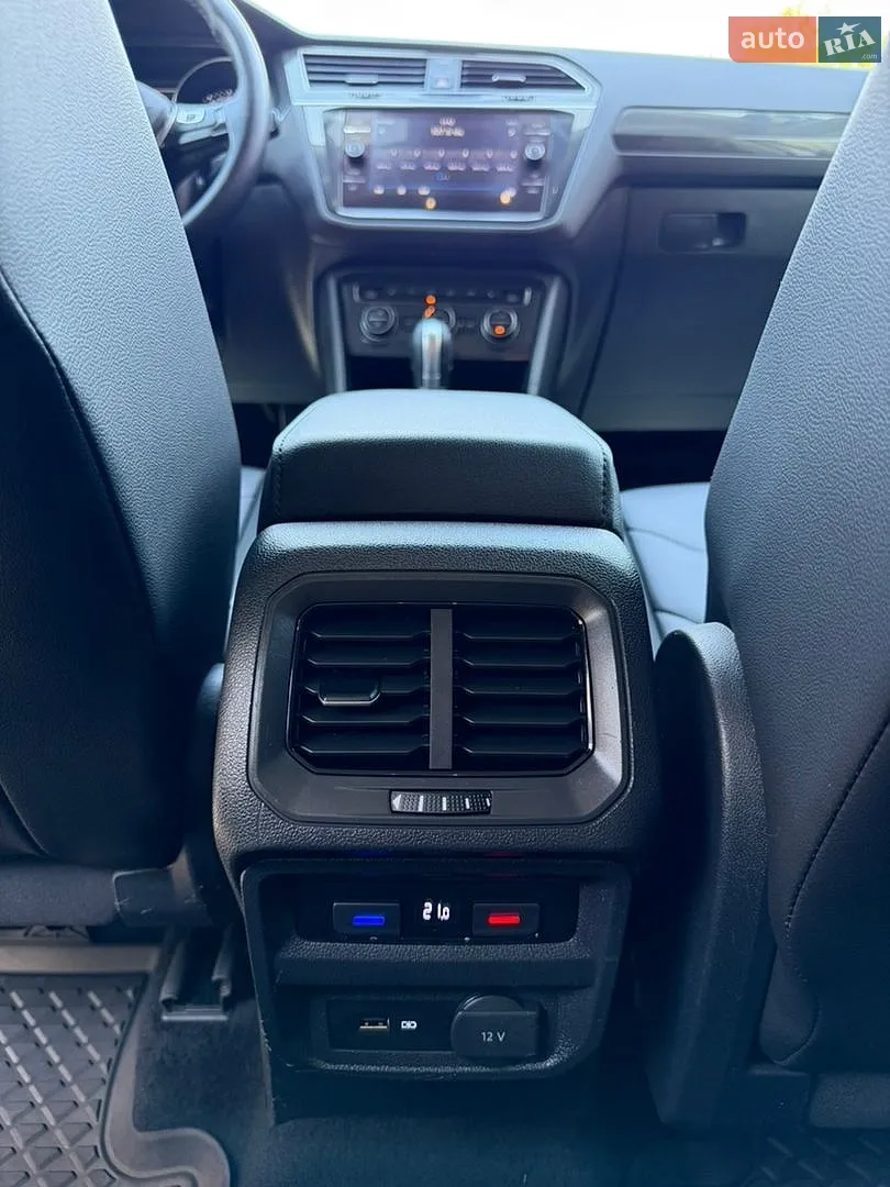 2018 Volkswagen Tiguan - мініатюра 19