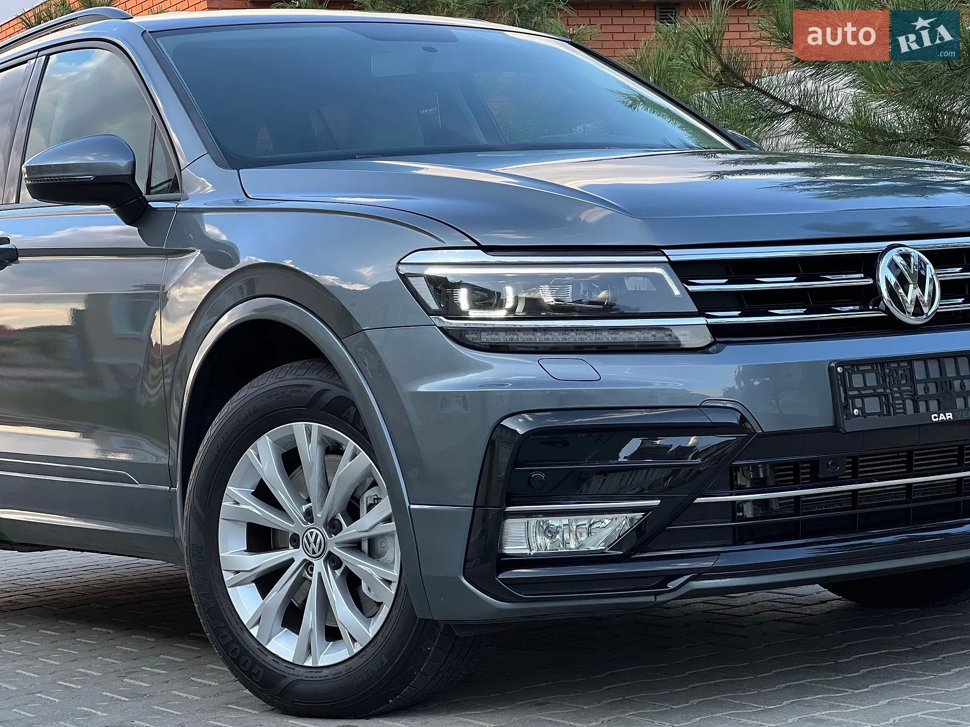2018 Volkswagen Tiguan - мініатюра 9