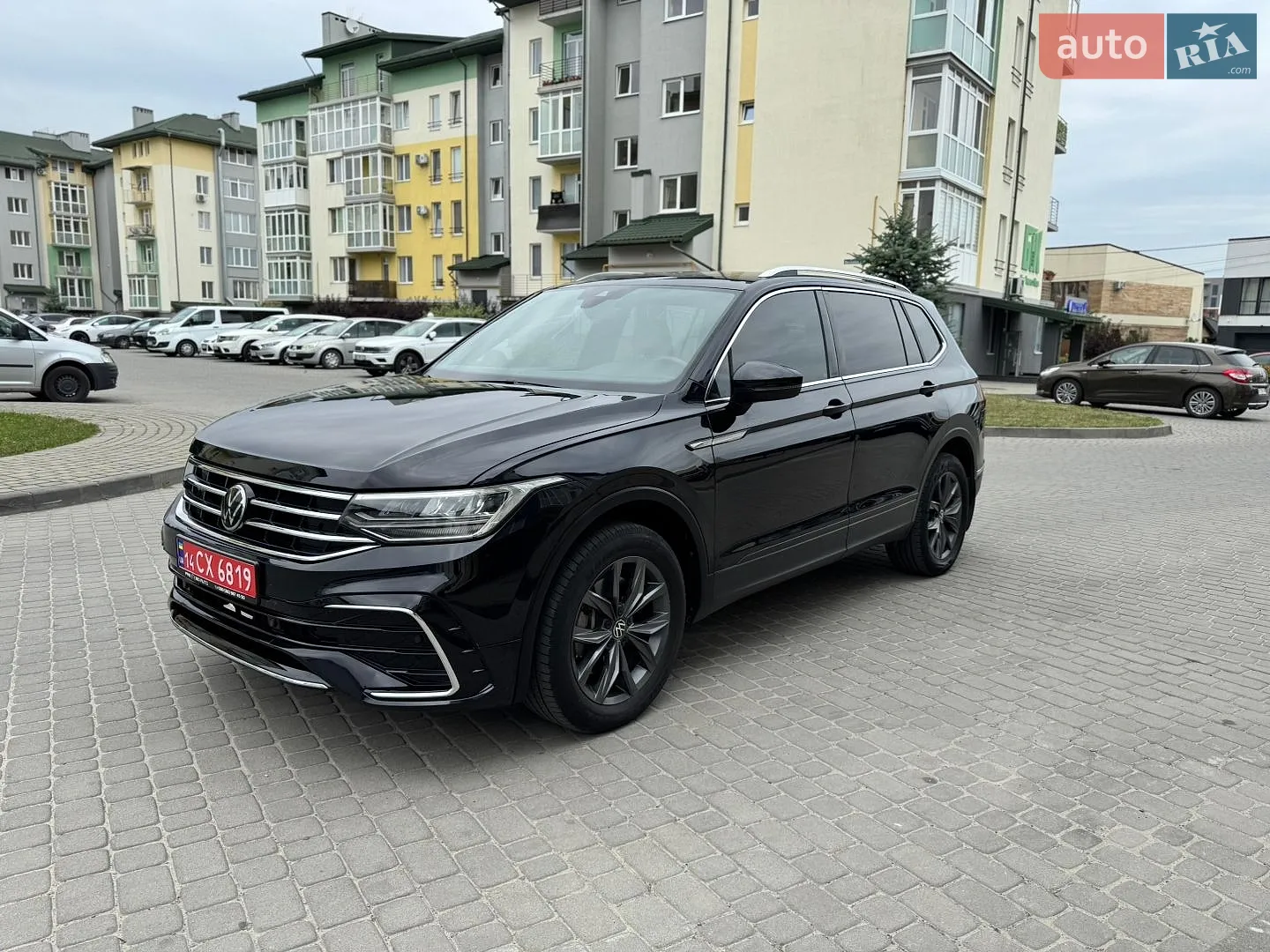 2022 Volkswagen Tiguan - мініатюра 2