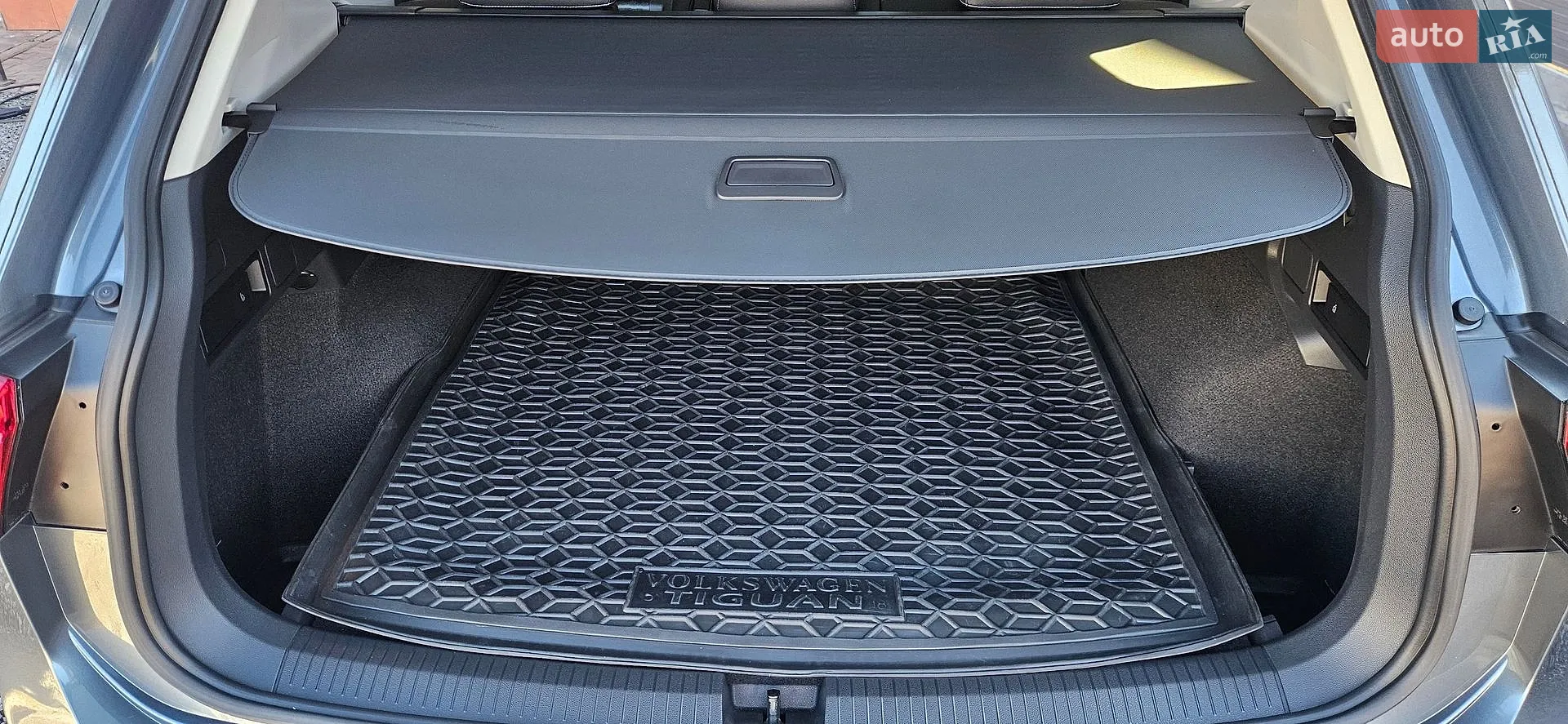 2020 Volkswagen Tiguan - мініатюра 13